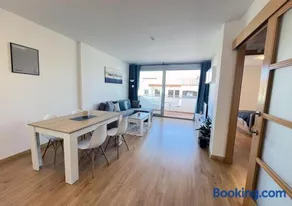 2-bedroom brand new apartment steps from the beach - Image 2