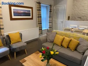 Brampton Holiday Homes - The Mews Apartment, Brampton Town Centre, Hadrians Wall - Image 2