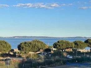 Appartement pieds dans l’eau Vue Mer Bormes Les Mimosas - Image 1