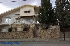 THE STONE HOUSE - Image 4
