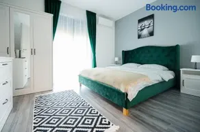 GreenForest Apartament Baile Felix - Image 2