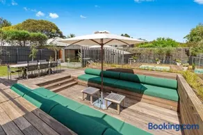 The Deck on Donalda - Sorrento poolside oasis - Image 2