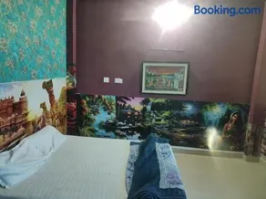 Lucky Hotel - Image 2