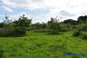 Finch Bell Tent at Lakeside Escape - Image 4