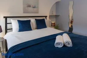 147 The Residence - Image 4