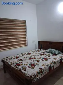 Secluded Homestay, River, Trek & Traditional Meals - Image 2