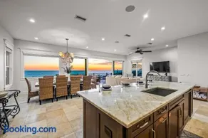 Beach Side Paradise - Luxury Home on the Beach - Image 2