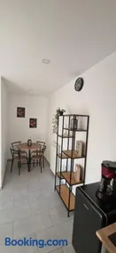 Alex House - Image 5