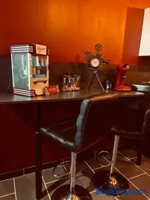 Maison avec salle cinéma privée - Image 3