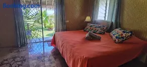 Rops Location Huahine - Image 1