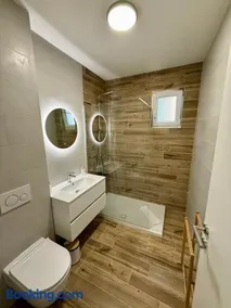 Guest House Stipe - Image 3