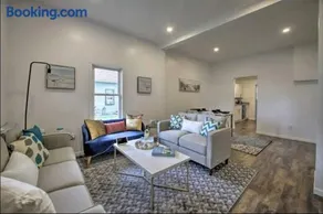 Dunes Home 3 Bedroom I 2 Baths I 2 Living rooms - Image 1