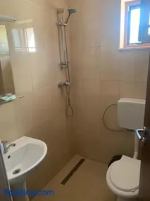 Pensiunea Valea Toplitei - Image 2