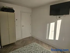 Ensuite room to lett - Image 3