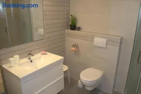 House Anita - Image 4
