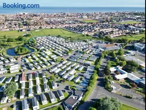 J&A Caravan - Image 4