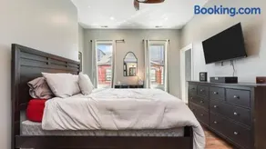 Private Room at North Shore Nest - Image 5