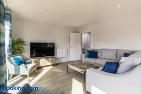 8 Challacombe - Luxury Apartment at Byron Woolacombe, only 4 minute walk to Woolacombe Beach! - Image 5