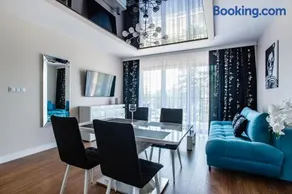 Apartamenty Bristol, Ul Piotra Ściegiennego 3 mieszkania 54 - Image 1