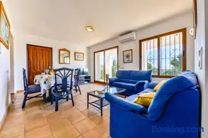 AT078 Villa Serena - Image 2