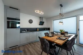 #1 jsliving Business work&stay - barrierefrei private Terrasse Arbeitsplatz mit HighspeedWLAN - Image 2