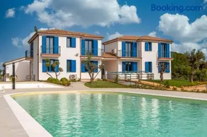 Acquamarina, appartamenti sul mare con piscina - Image 2