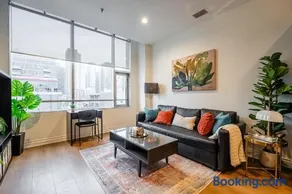 The Artist Loft Trendy 2BR Condo with Parking - Image 2
