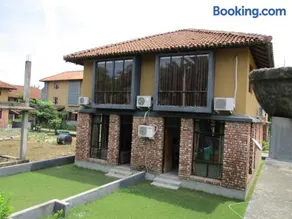 Ganga Kutir Oak Villa on Raichak - Image 1