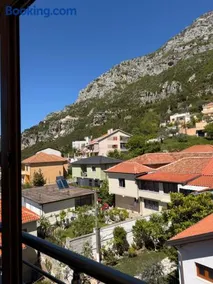Stunning View Escape in Kruja - Image 5