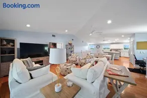 Jensen Beach pool home w/ Guest Suite - Image 2