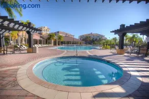 Newly Renovated 1st-Floor Condo at Vista Cay - Image 5