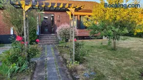 Österlän hus - Image 1
