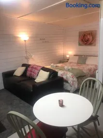 Bob’s Cabin - Image 5