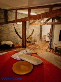 Hut 16 Bed, stad & privé wellness - Image 4