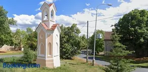 Maygarden Wellness Countryside Cottage Prague - Image 5