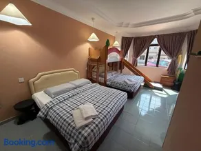 Dino House - Image 1