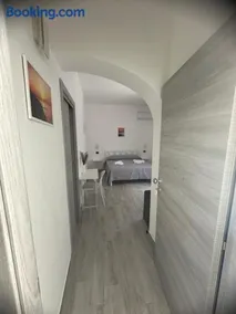 Sole & Mare Rooms Briatico - Image 2