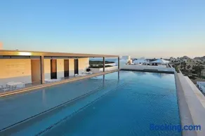 Great location 2BD 2BTH Walking distance to Medano - Image 2