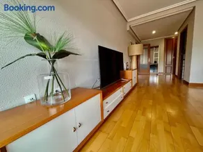 AtuaireHome Agradable apartamento en el centro de Burgos parking incluido - Image 2