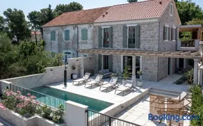 Heritage Villa Francheza-Elegant Stone villa near the Beach, Pašman Island , Ugrinić - Image 3