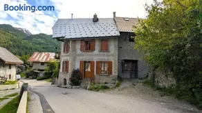 Résidence Le Rosier-vallouise - Appartement authentique à Vallouise – Une escapade pleine de charme au cœur des montagnes MAE-5063 - Image 4