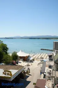 La Piazza Primorsko Rooms & Apartments - Image 3