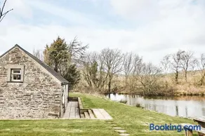 Penuwch Boathouse - cottage in Wales with indoor pool - Image 2
