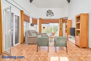 Villa mit Terrasse, schnellem Internet und privatem Pool | Bergblick - Image 4
