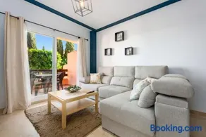Appartement de vacances avec piscine chauffée, internet haut débit et terrasse | Vue mer - Image 3