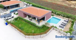 Vila Dora with Private Pool - Image 1