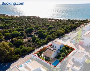 Villa Los Pinares de Monaco en Roche, Conil, Cádiz - Image 1