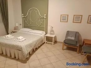 La casetta di Nonno Carlo a due passi dall'ospedale - Image 1