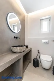 Marble Arch Apartments - Image 3