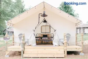 XLg Porch Deluxe glamping tents @ Lake Guntersville State Park - Image 1